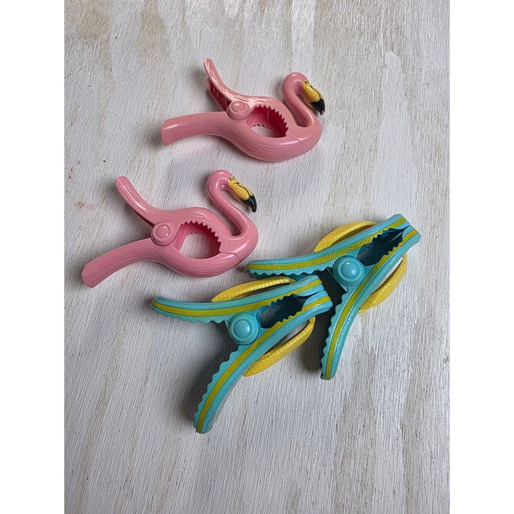 O2COOL Beach Towel Clips Set of 4 Flamingo and Hibiscus Flip Flop Tropical Pink